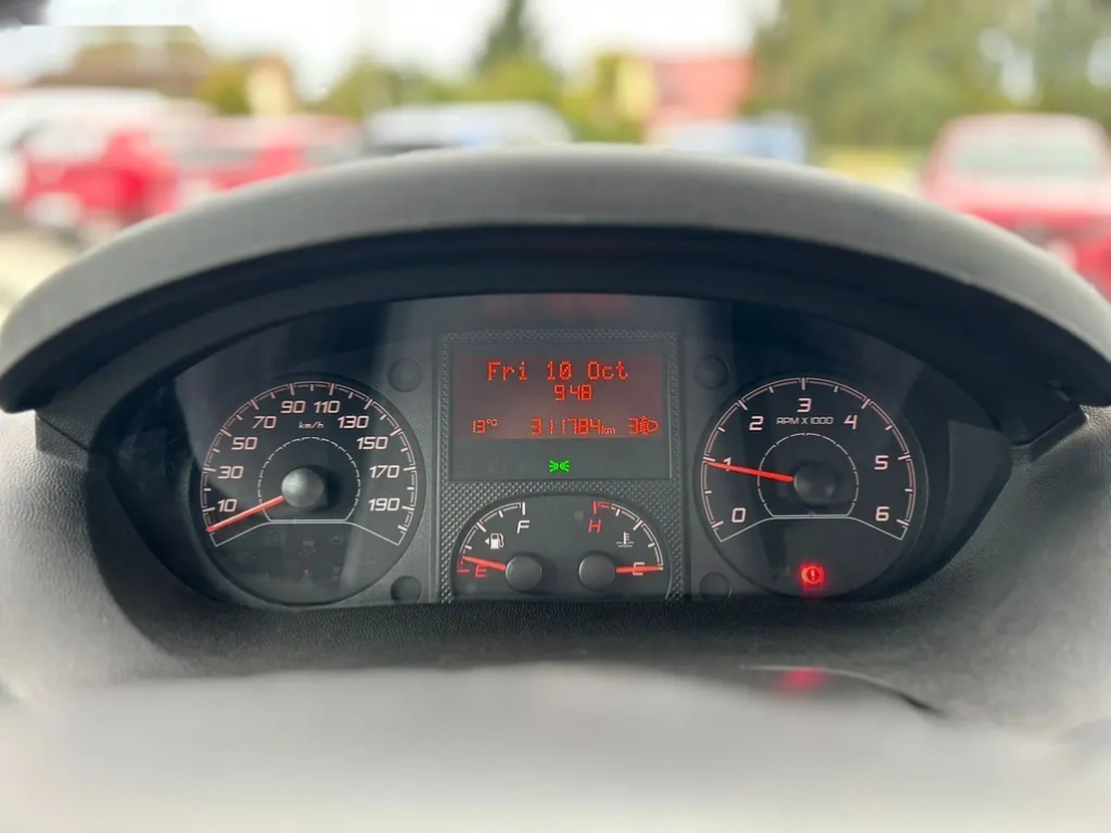 Peugeot Boxer, 33 L2H2 160"DPH"6míst"serviska - 3