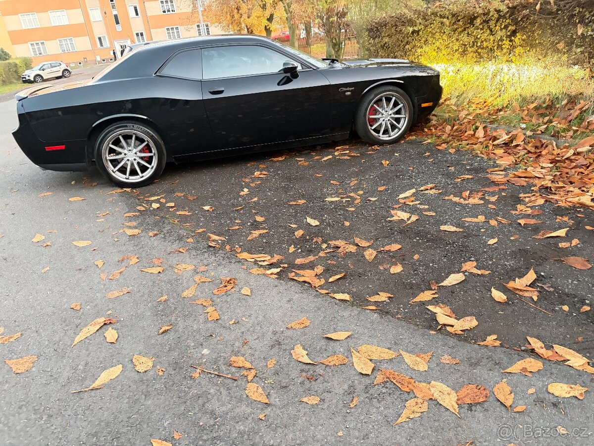 Dodge Challenger vyměním - 3