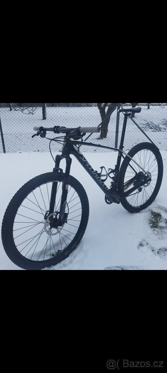 Horské kolo SPECIALIZED - 3