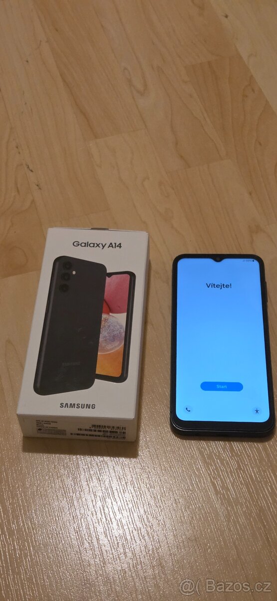Samsung A14 černý - 3