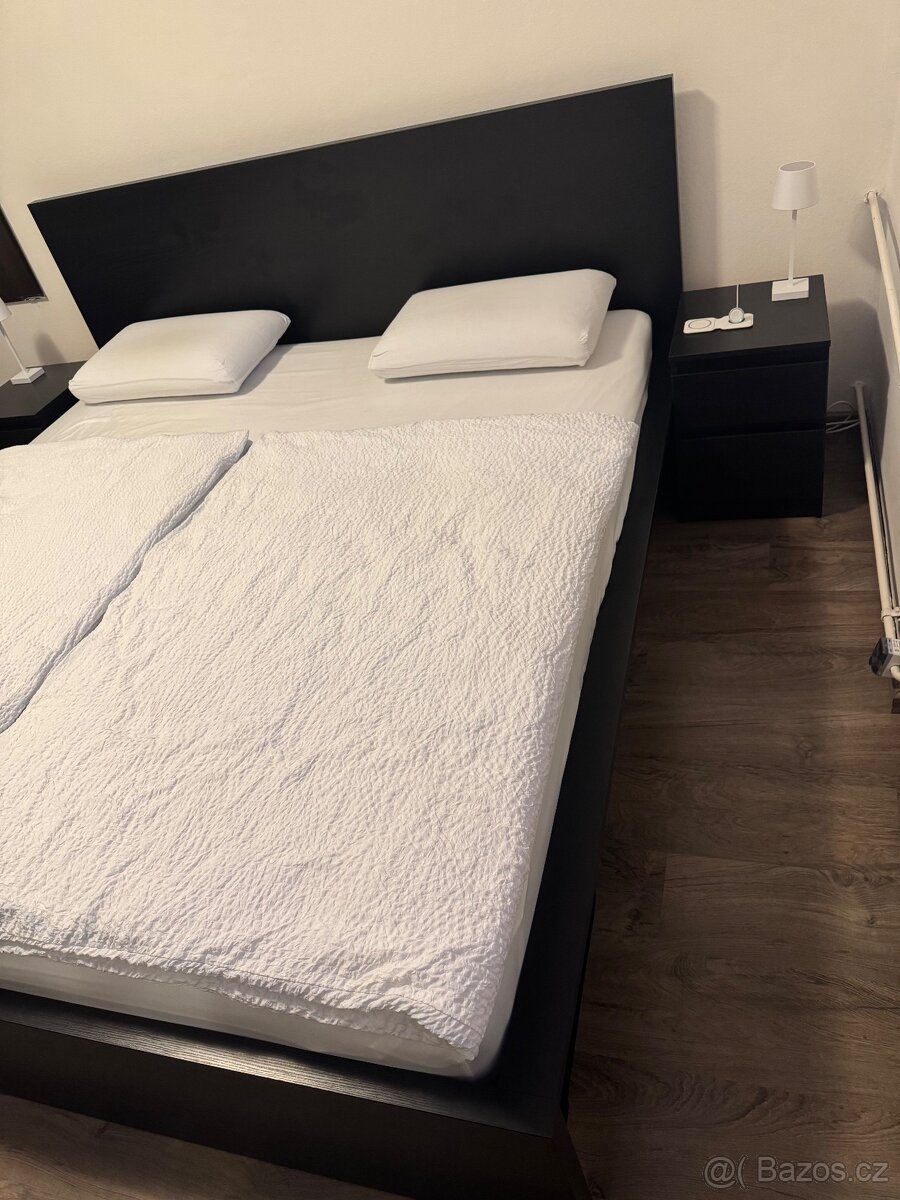 Postel IKEA Malm s matrací a rošty - 3