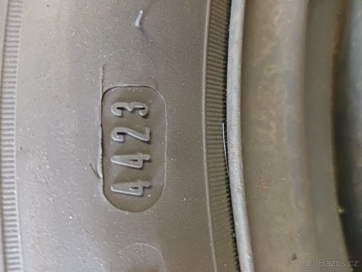 Zimní sada 5x112 škoda 215/60/16 - 3