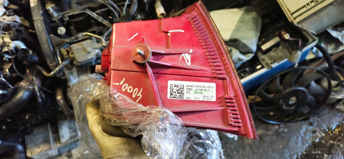 Prave zadni svetlo audi A8 4E D3 face lift facelift - 3