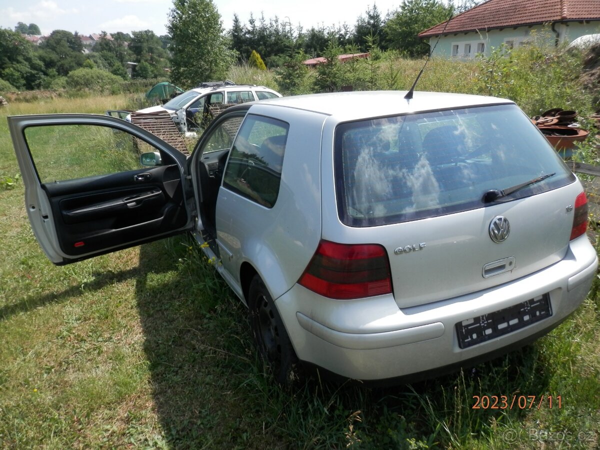 Volkswagen Golf 4 - 3