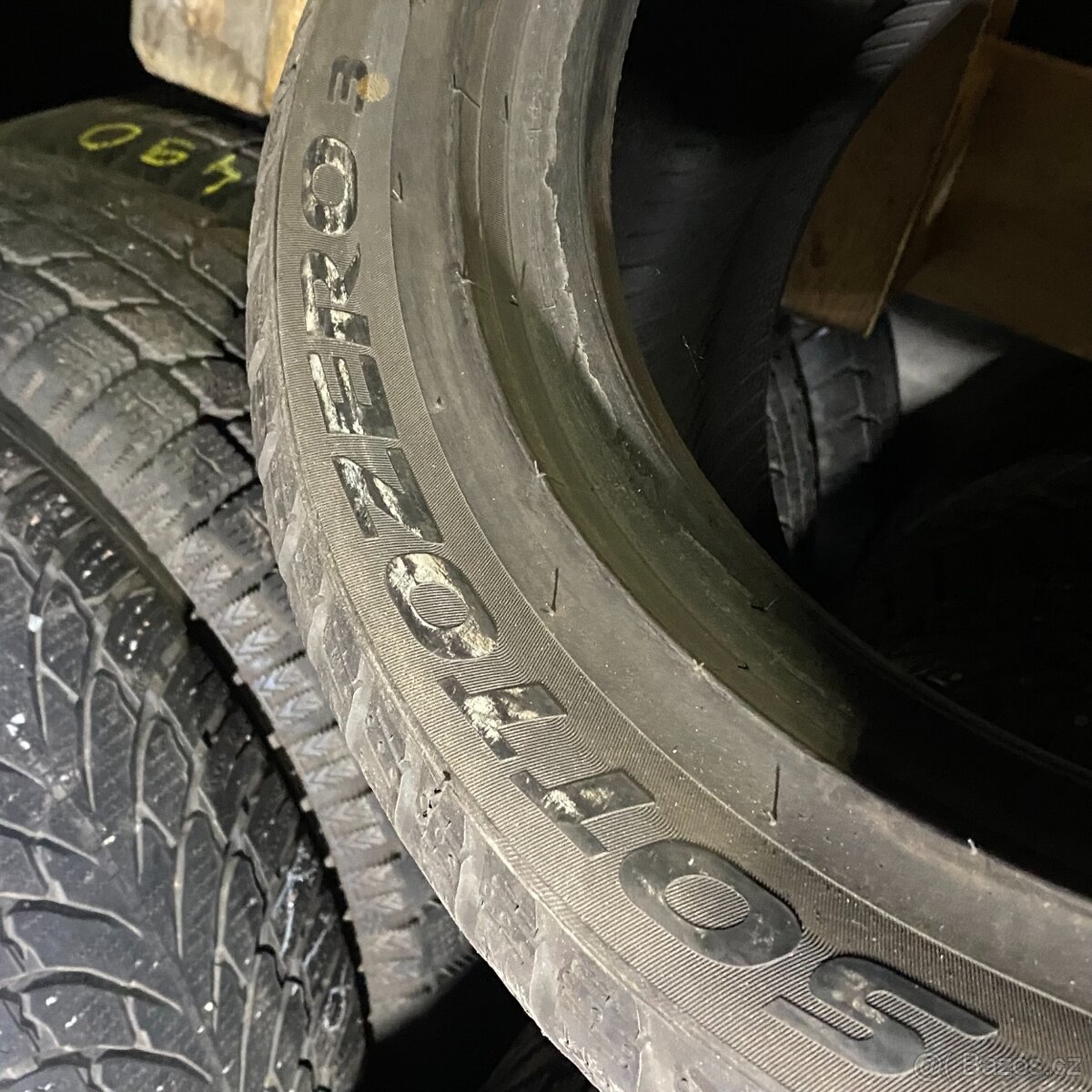 Zimní pneu 225/50 R17 98V Pirelli 6,5mm - 3