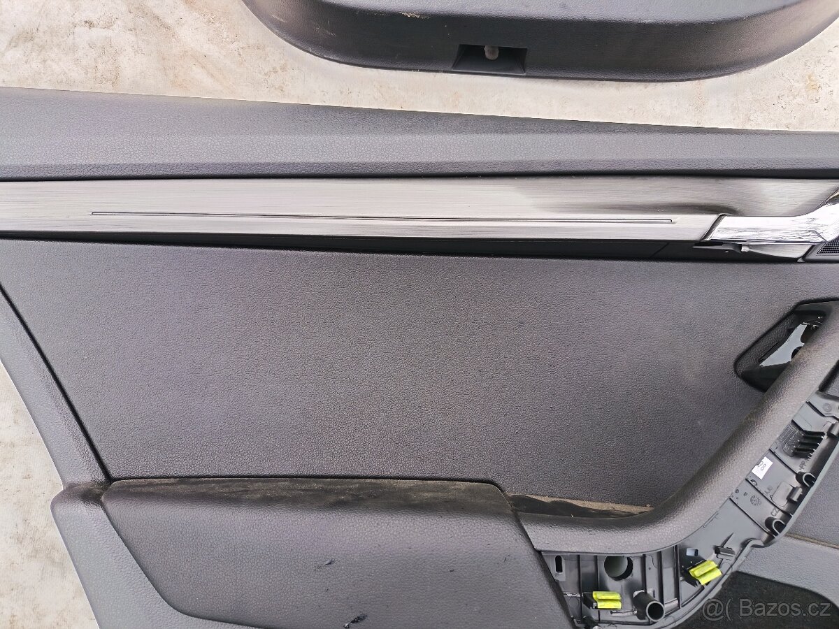 Výplně dveří Octavia 3 s ambientní osvícení - 3