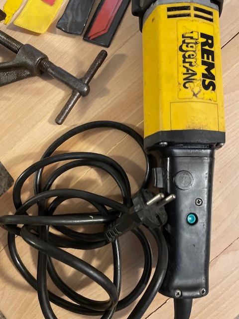 Ruční elektrická pila Rems Tiger - 3