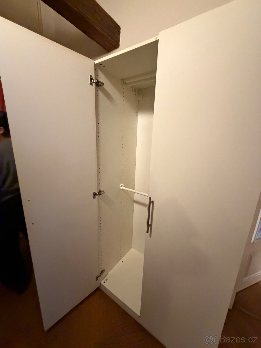 Skříň - 3