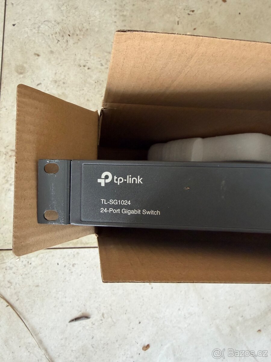 Switch TP-LINK TL-SG1024 - 3