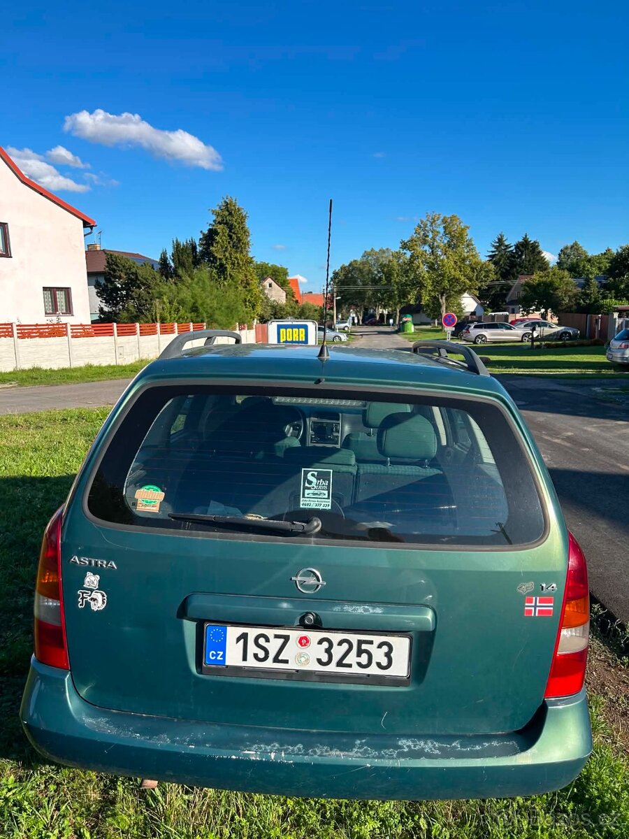 Opel astra G caravan 2002 (combi), 1.4 16V (Ecotec) - 3
