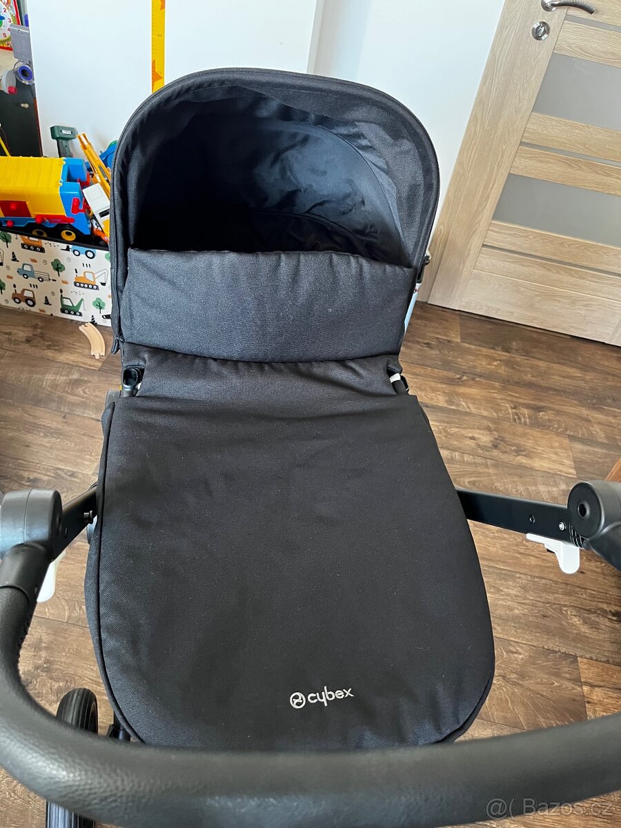 Kočárek Cybex - 3