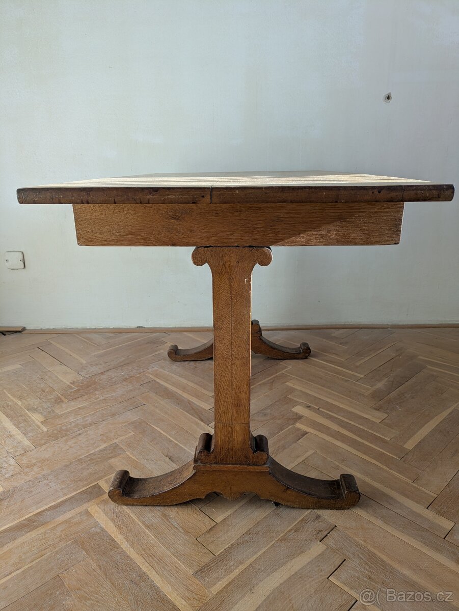 Pracovní stůl historický - 3