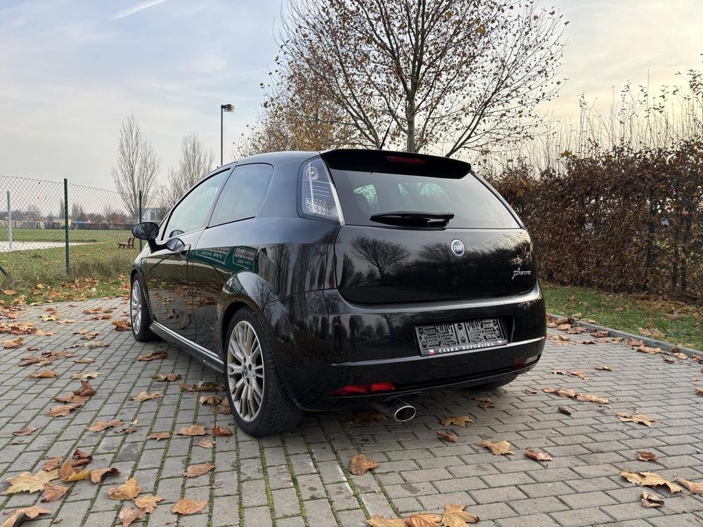 Fiat Grande Punto 1.4 16 v 95 ps Sport - 3