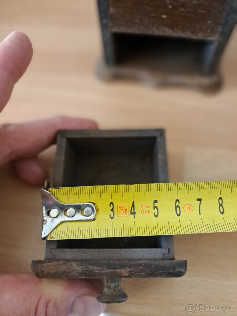 Mlýnek na kávu - 3