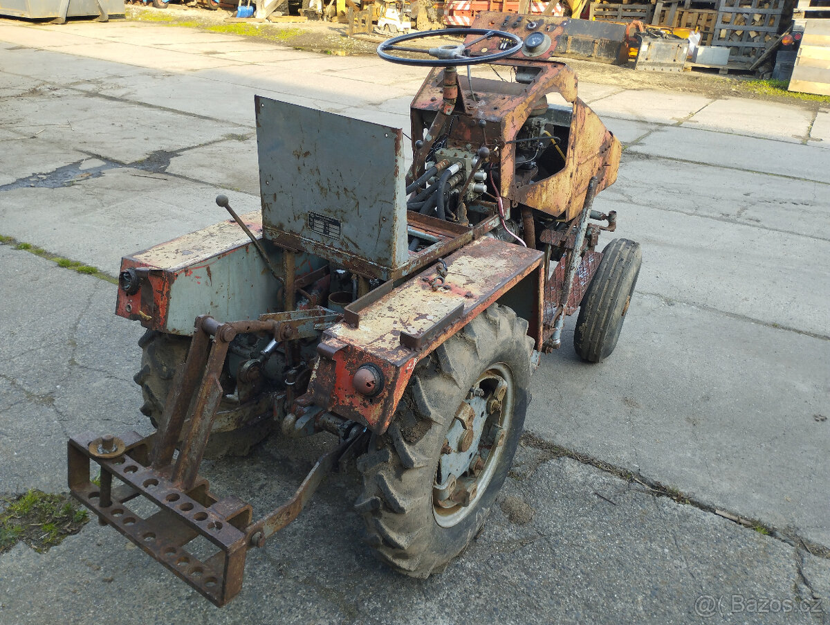 Sháním majitele prototypu Agrostroj - 3