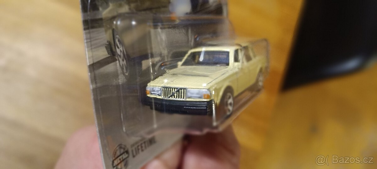 Matchbox VOLVO 240, 1986 - 3
