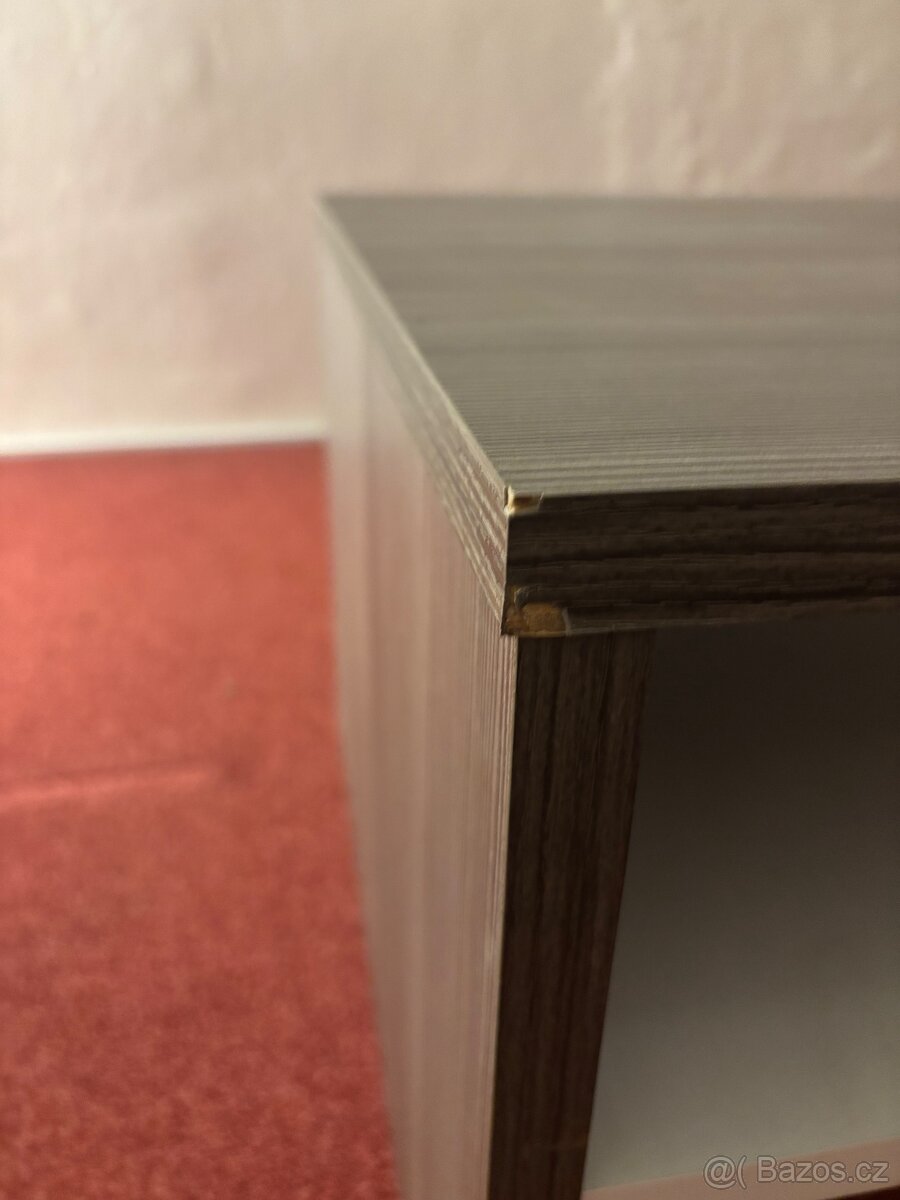 Konferenční stolek - 3