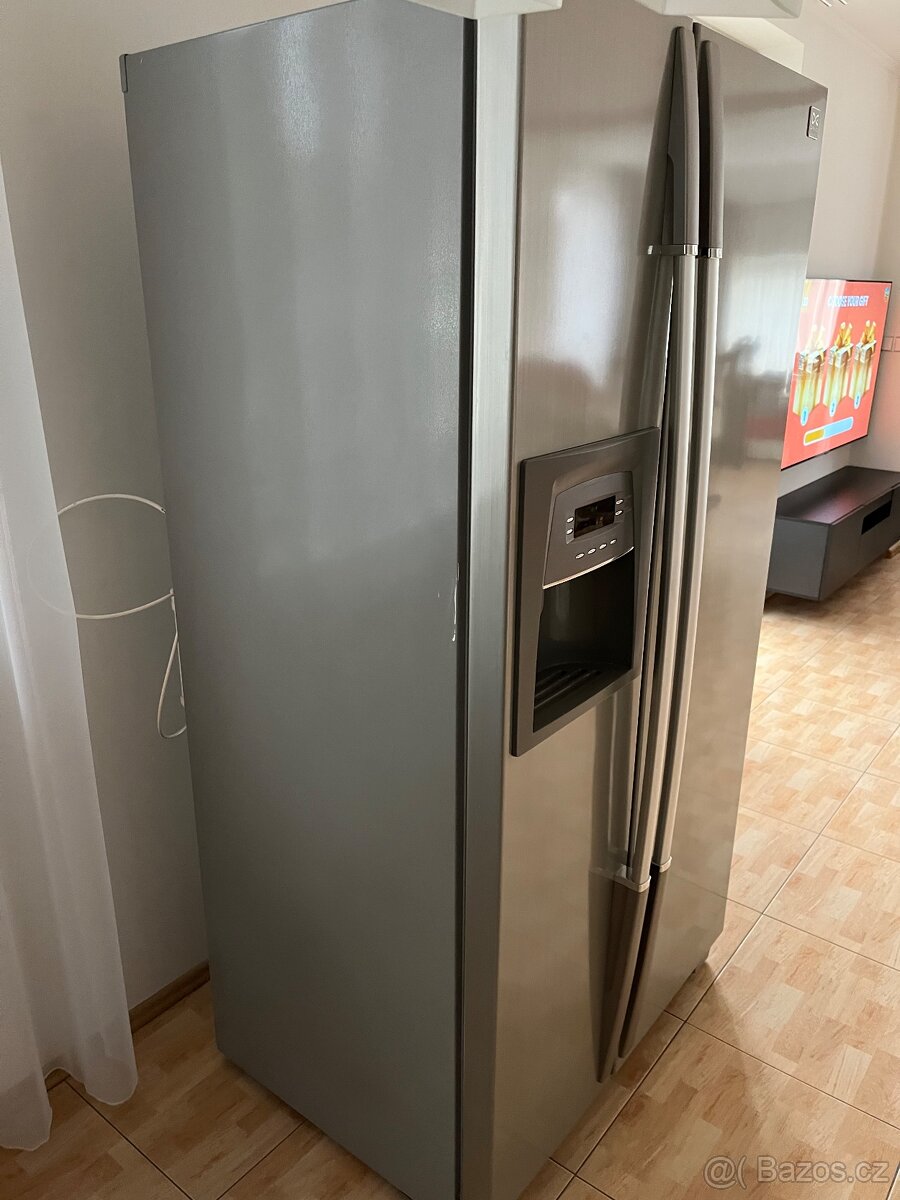 Americka lednice Daewoo - 3