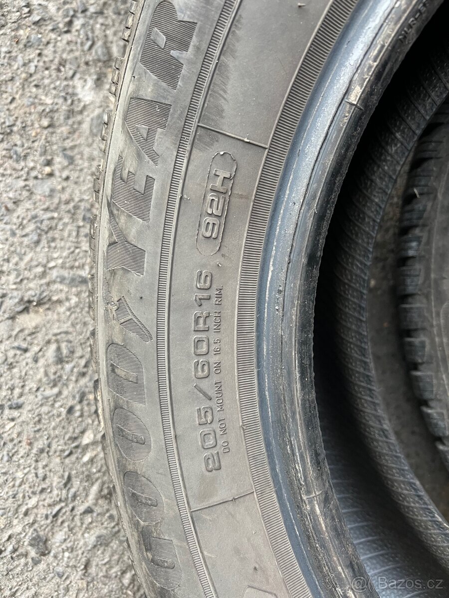 205/60 R16 92H ZIMNÍ - 3