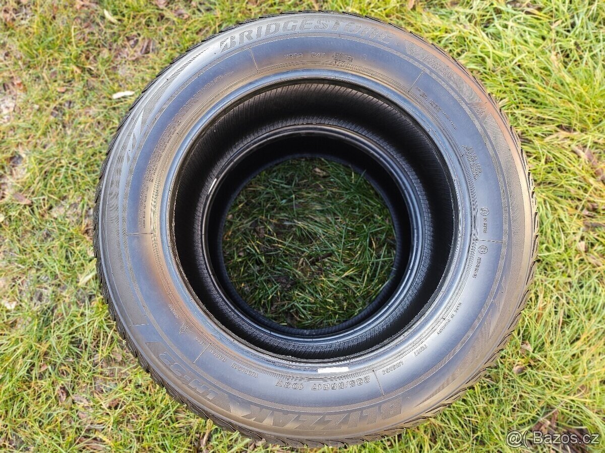 4x Zimní pneu Bridgestone + Kleber - 235/55 R17 XL - 85% - 3