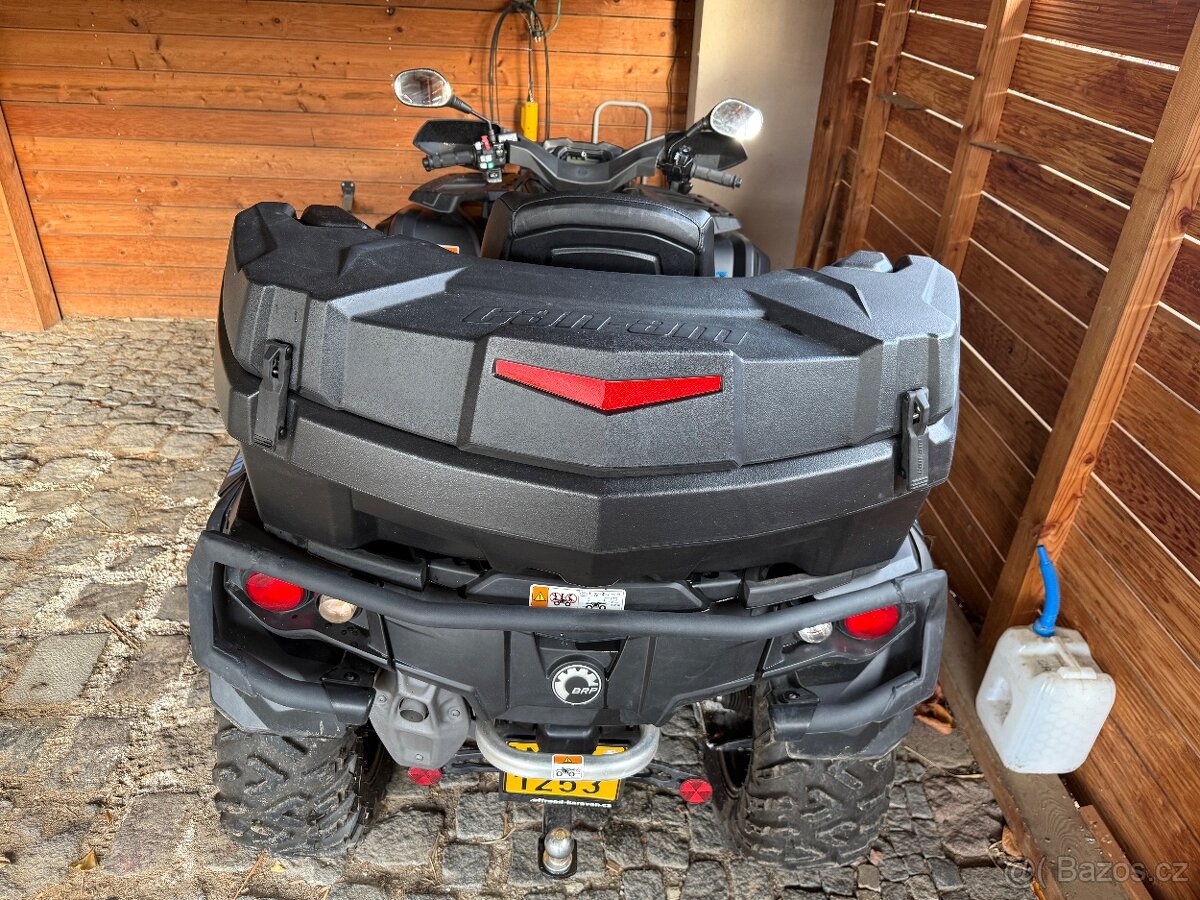 Can-am outlander 650 v-twin