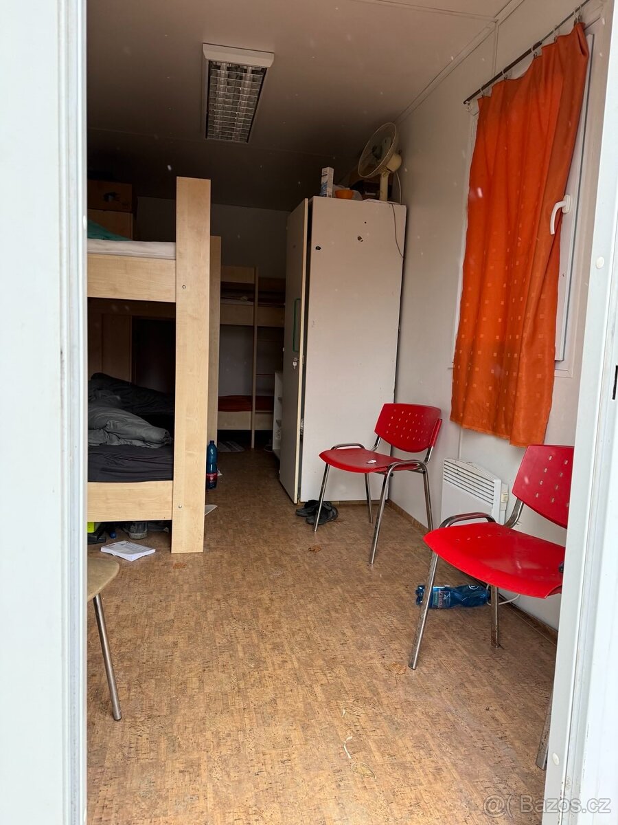 Prodám dva obytné kontejnery - lehce použité, plně vybavené - 3