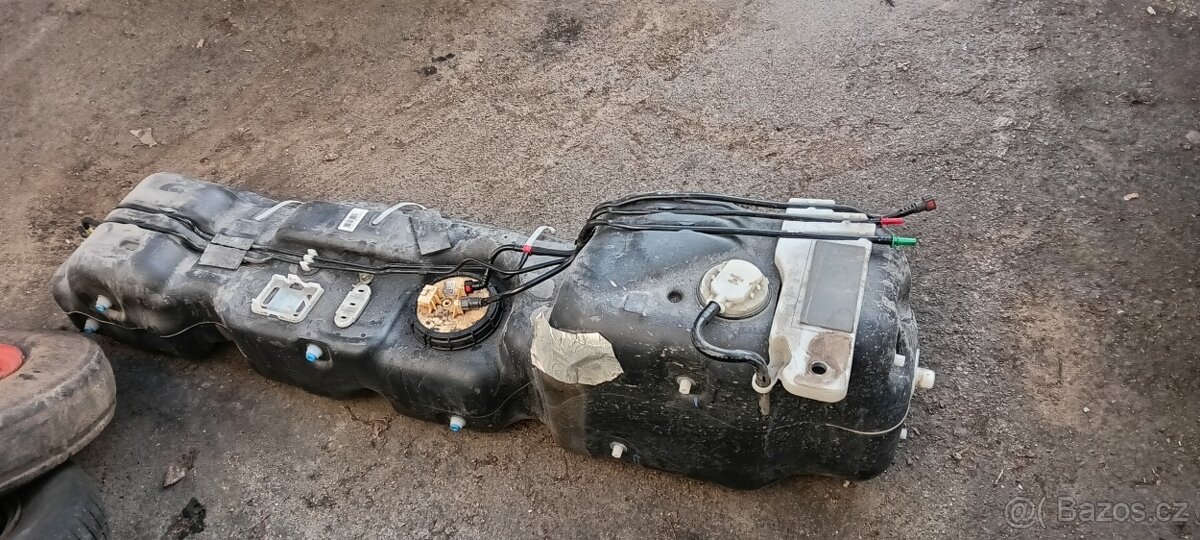 Nádrž do Renault Master 2.3 - 3