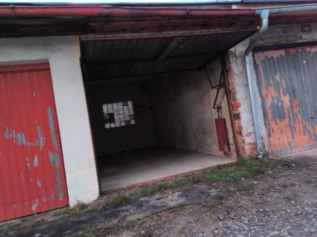 Pronajmu garáž v Sokolově - 3