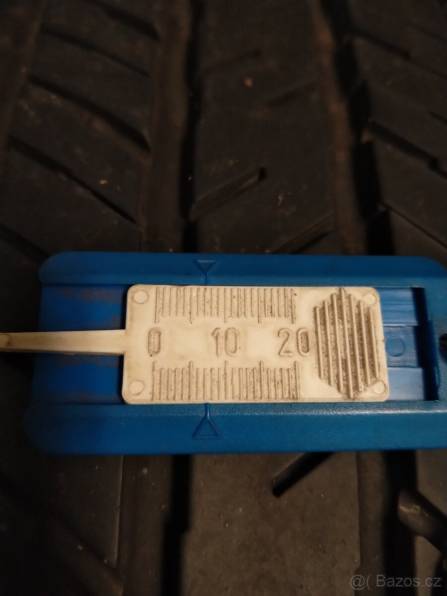 4x letní Yokohama 225/60 R17. - 3