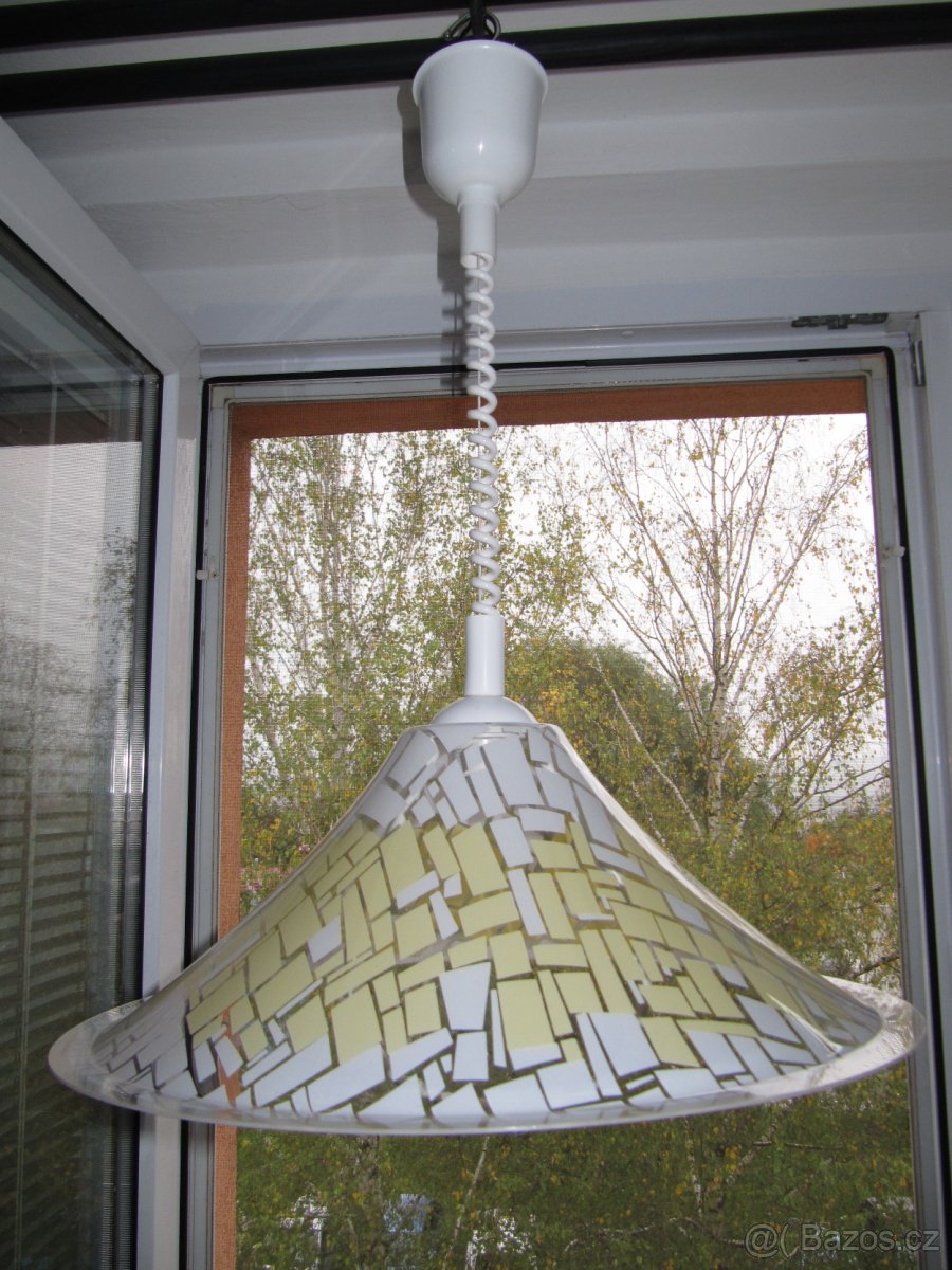 LUSTR NOVÝ STAHOVACÍ - 3