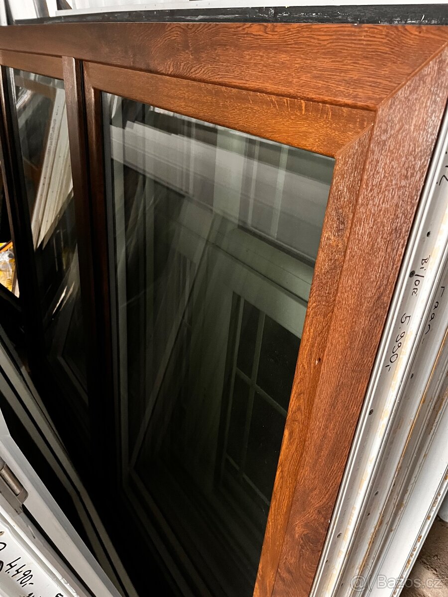 PLASTOVÁ DVOUKŘÍDLÁ OKNA OŘECH/BÍLÁ 176x142-PLZEŇ - 3