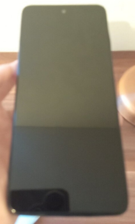 📱 Mobilní telefon Motorola moto E32 - 3