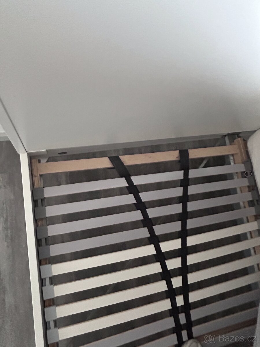 Postel IKEA s roštem - 3