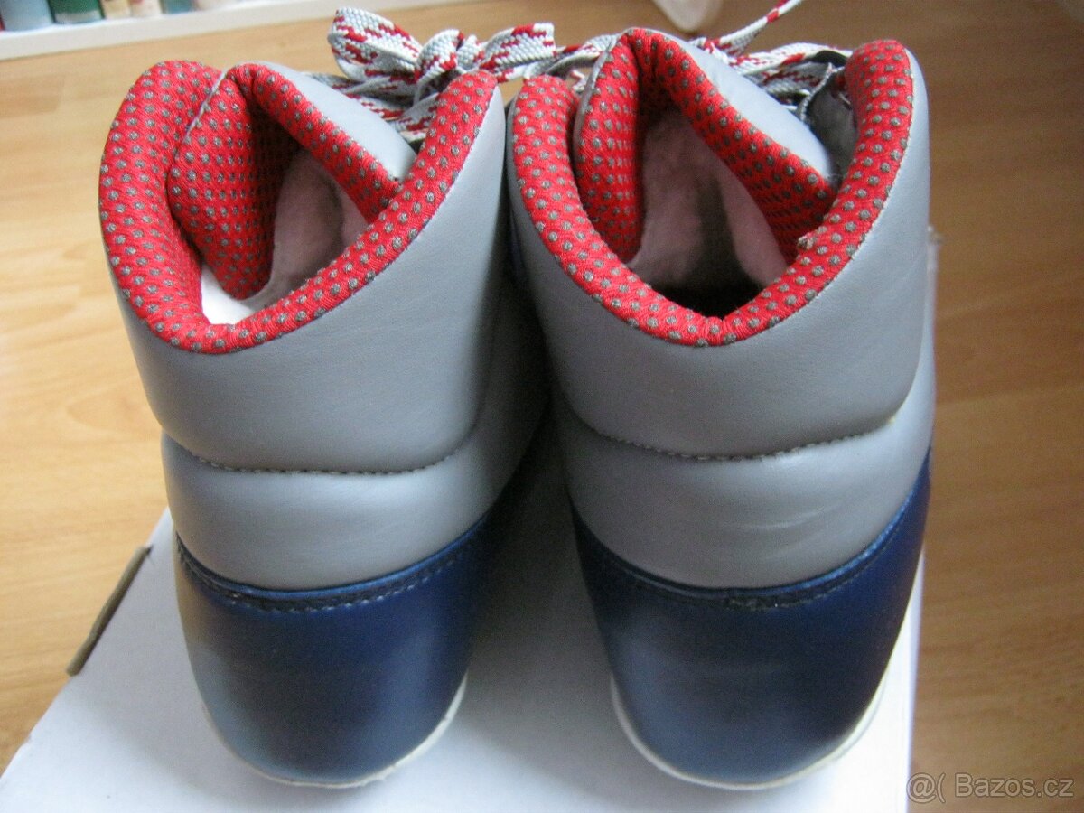 Běžkové turistické zateplené boty EPOKE vel.44,váz. NNN - 3