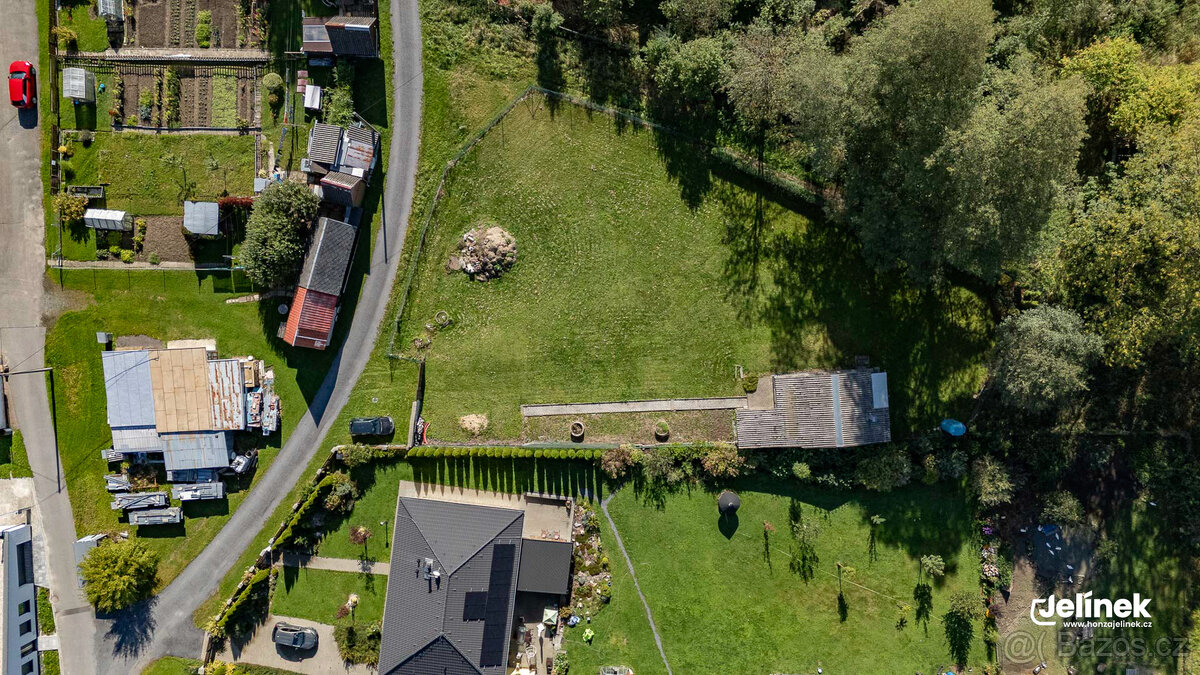 Stavební pozemek s chatkou – Jedlová u Poličky - 3