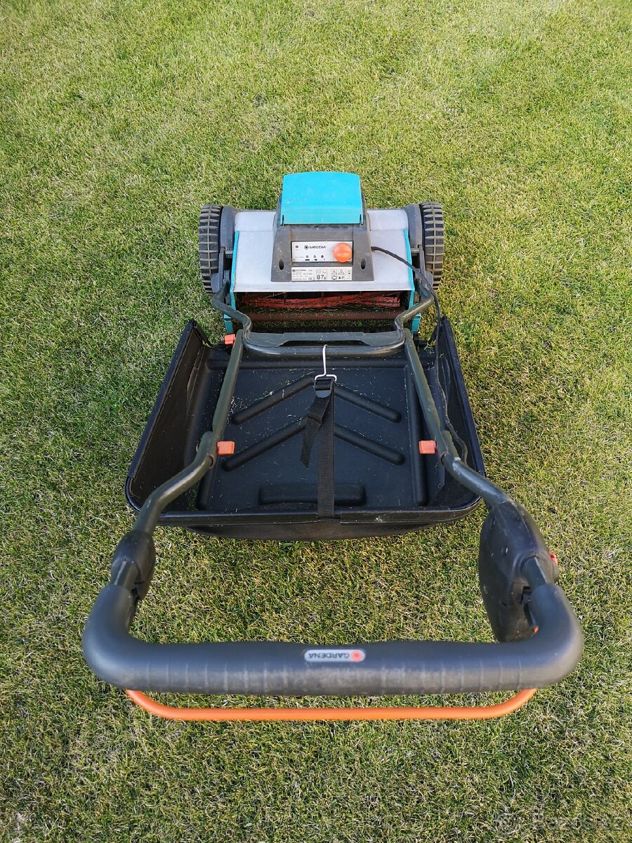 Aku vřetenová sekačka Gardena 380 AC - 3