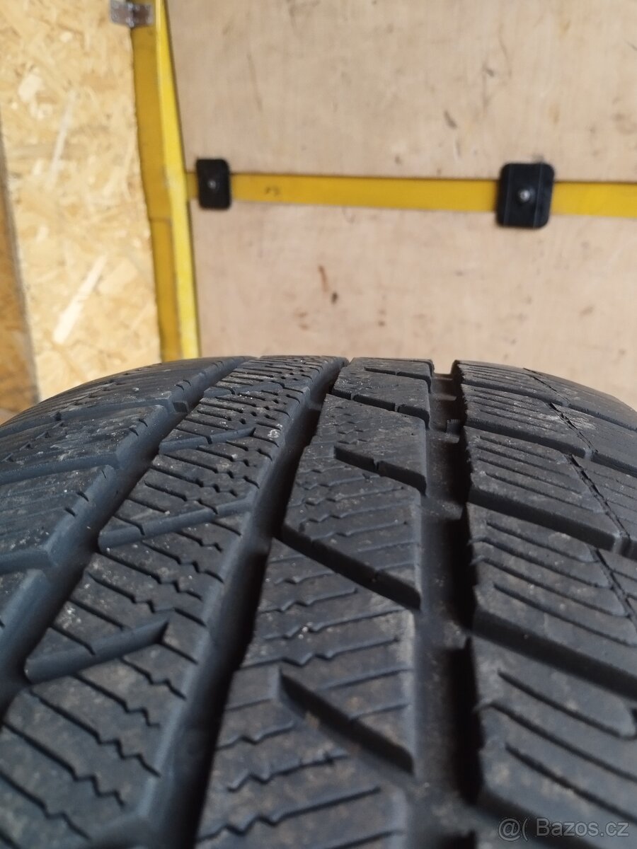 Prodám Zimní pneu 235/55 r18 HXL - 3