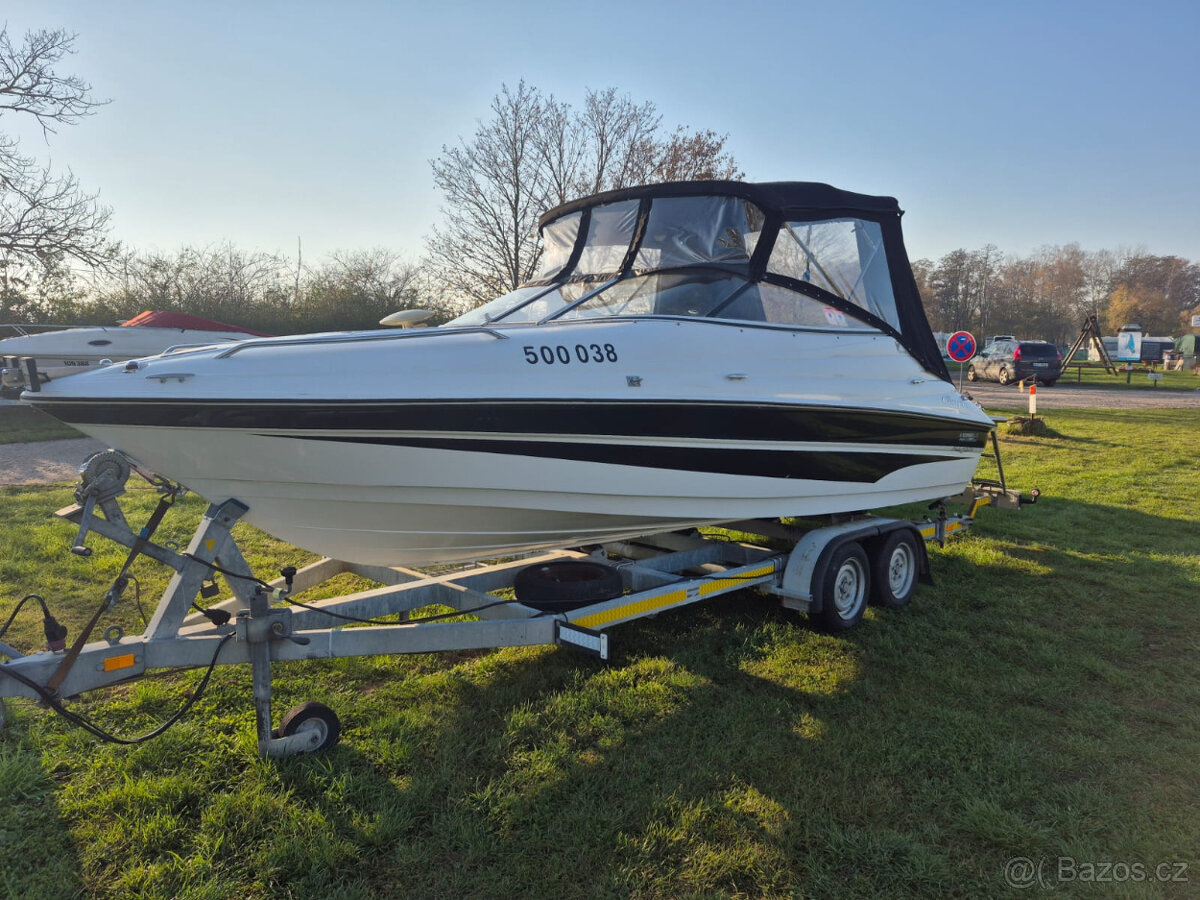 Kajutová loď Campion S565 - 3