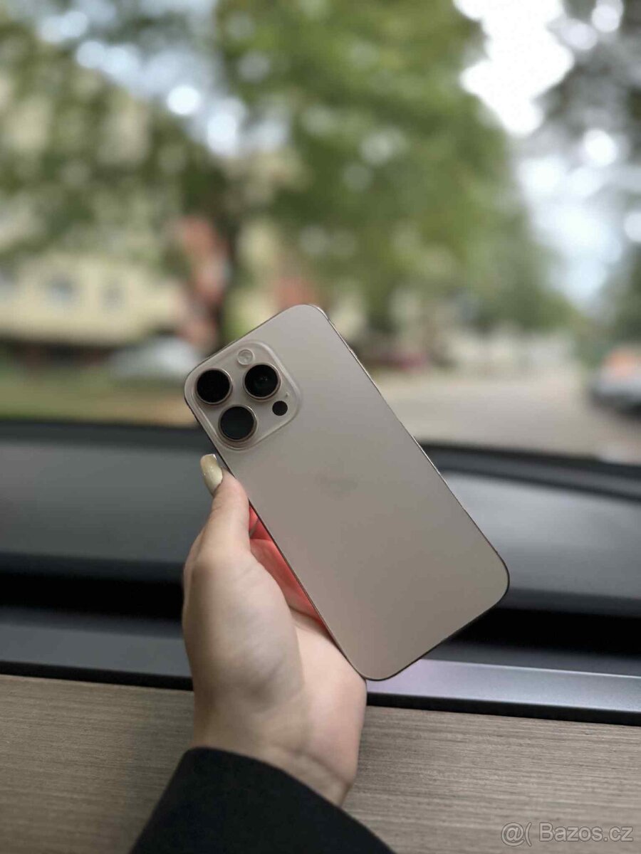 Iphone 16 pro - Písečný Titan - 3