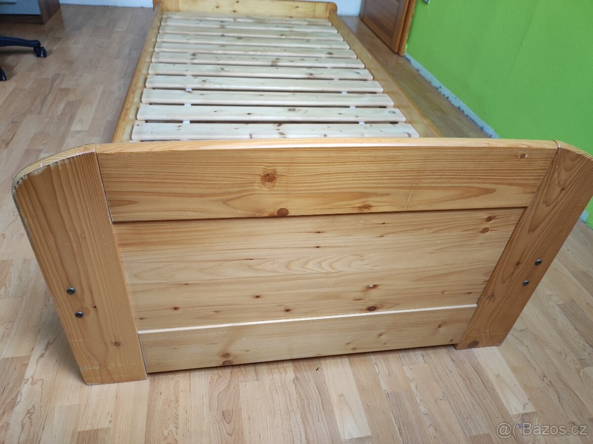 Masivní dřevěná postel s roštem 90x200 - 3