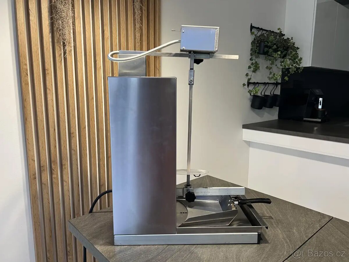 Gril na gyros - elektrický - 3