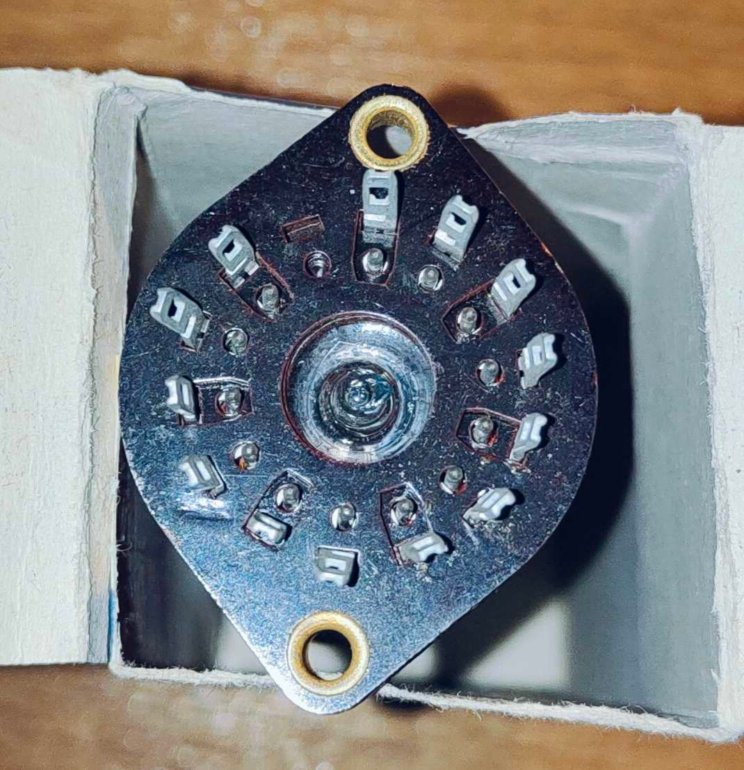 Digitron TESLA ZM1040 - 3