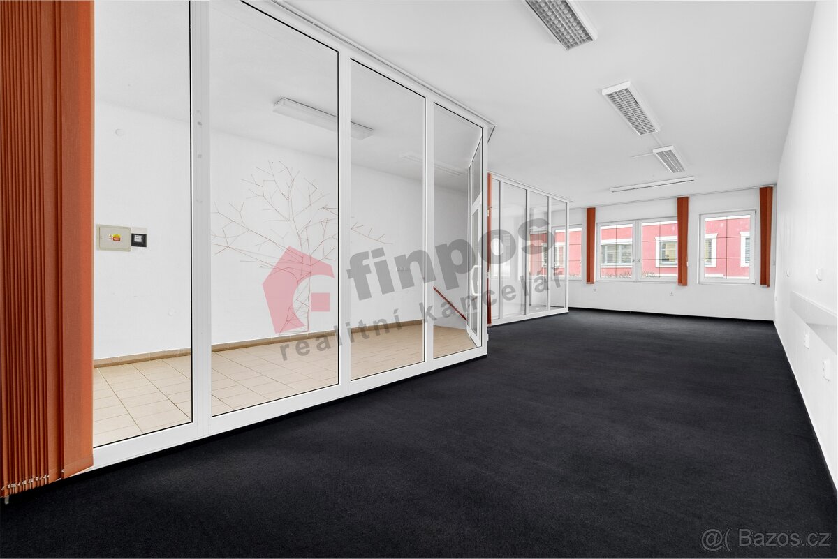 Prodej obchodních prostor 399 m2, centrum Břeclavi - 3