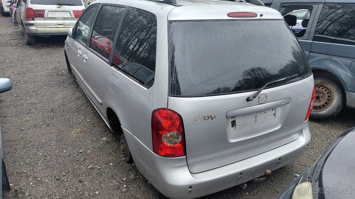 Mazda MPV - 3