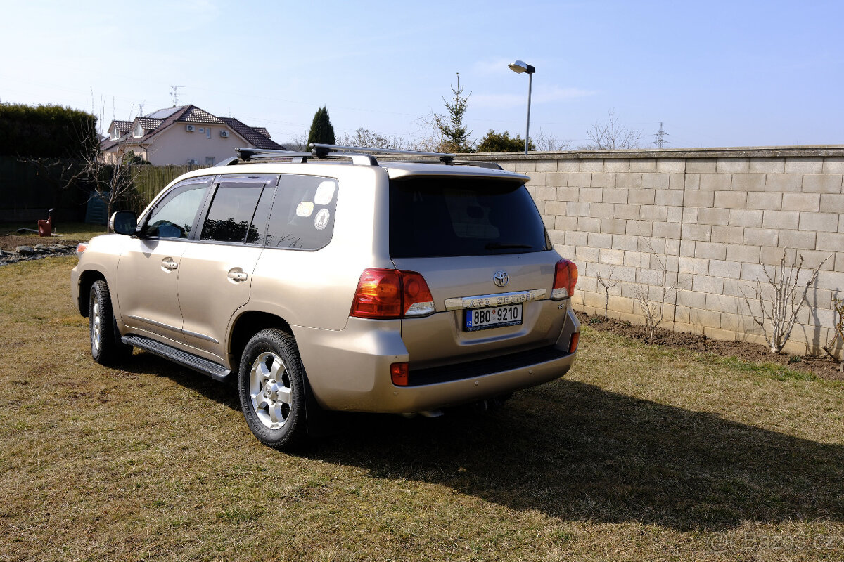 Toyota Land Cruiser LC200