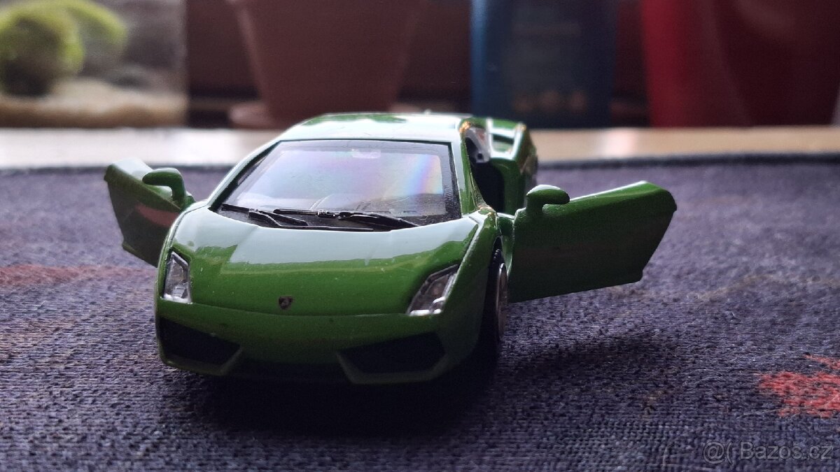 Modely: lamborghini avendator a porsche - 3