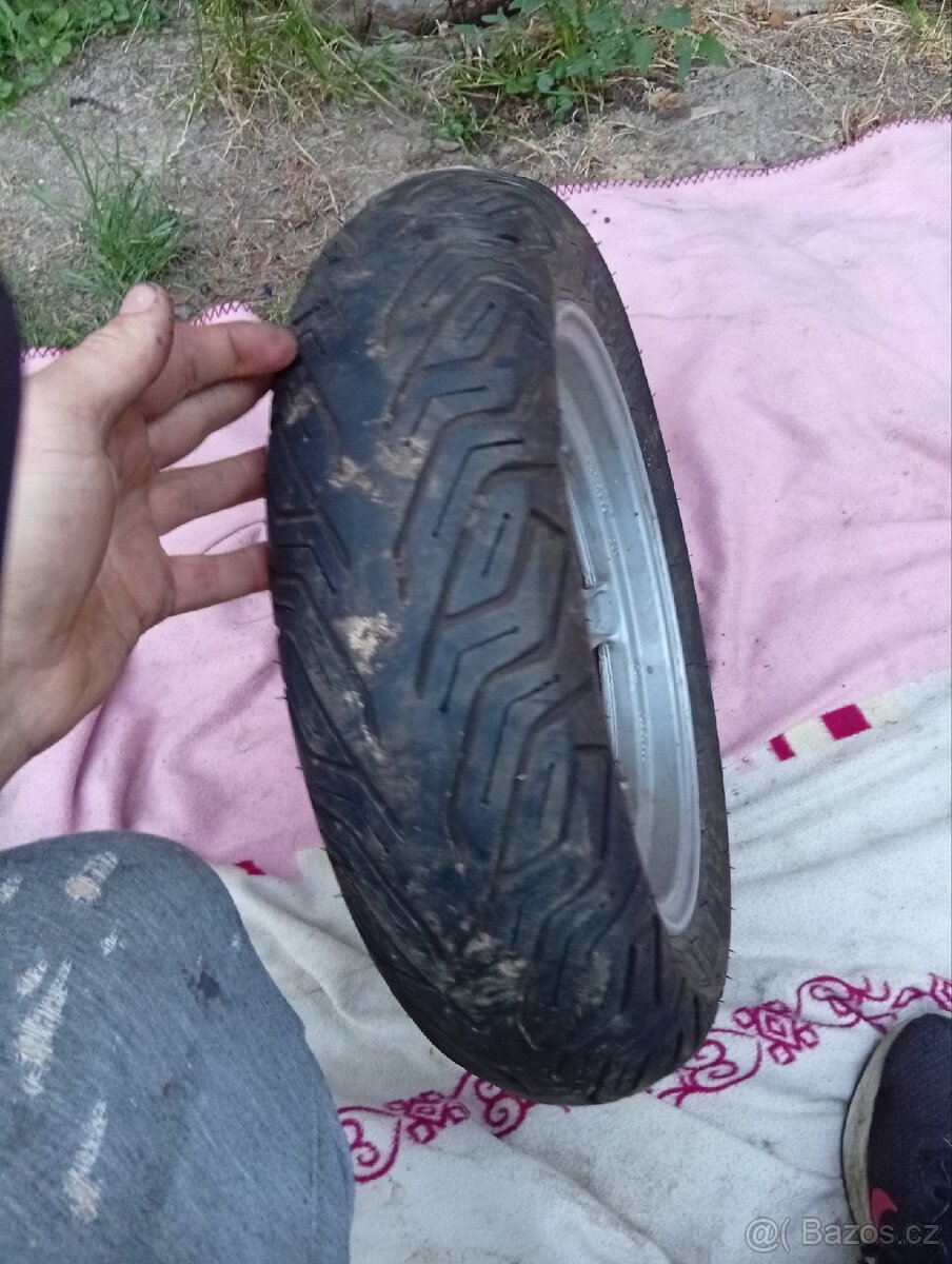 2008 Suzuki burgman 200 zadní kolo 130/70/12 - 3