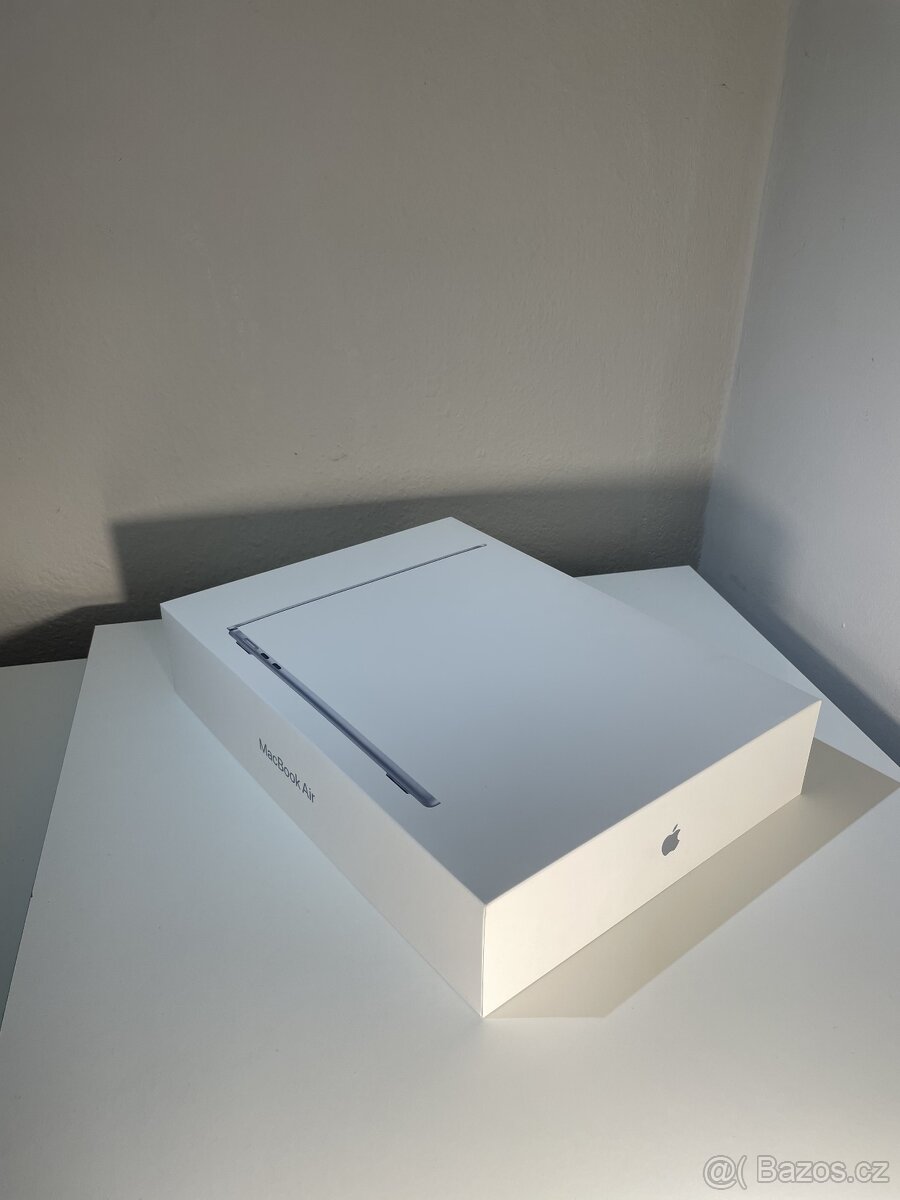 MacBook Air 13,6" M4 – nové kusy z iWantu, všechny barvy 🎨 - 3