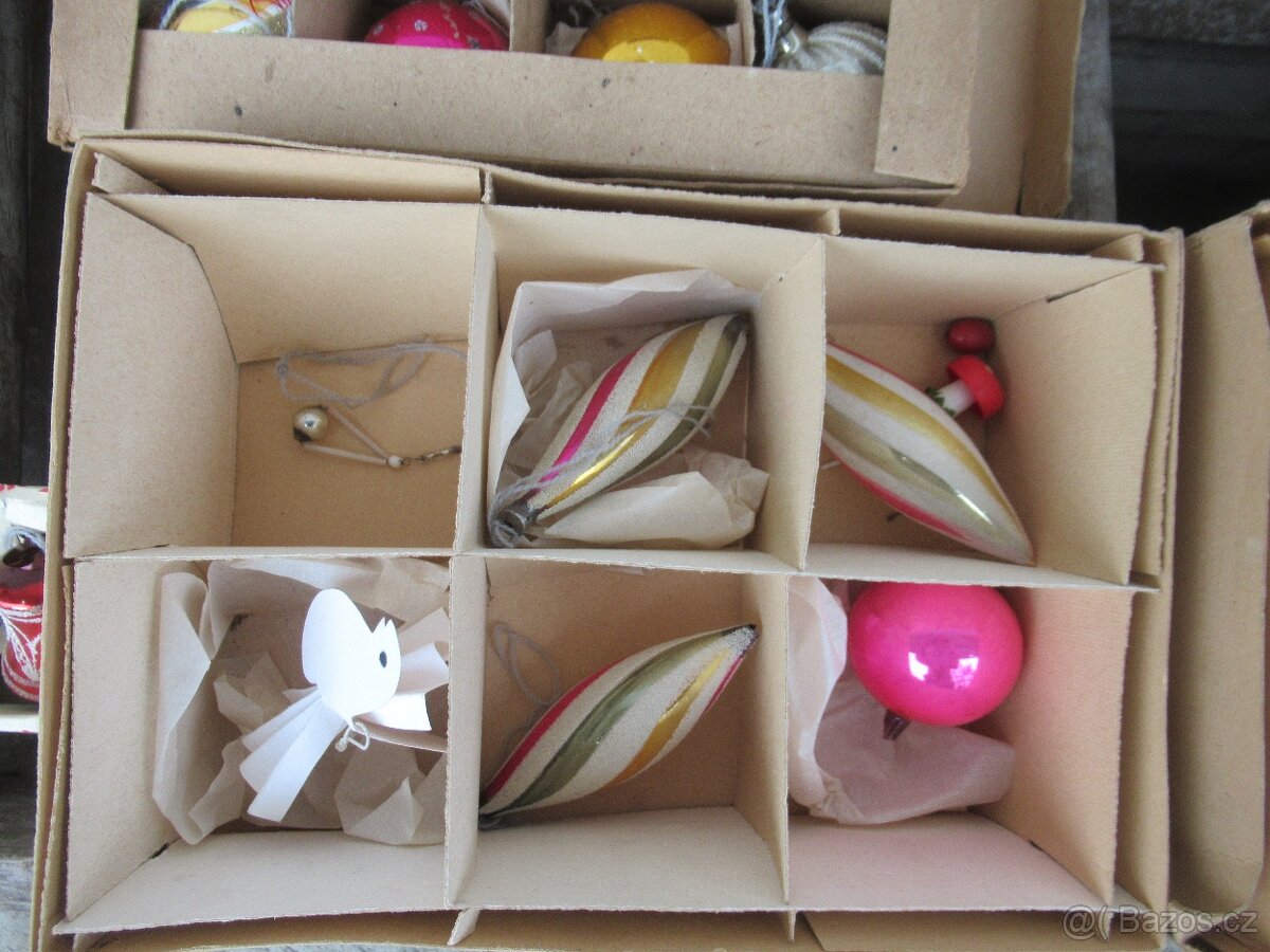 vánoční ozdoby a řetězy na vánoční stromeček RETRO - 3