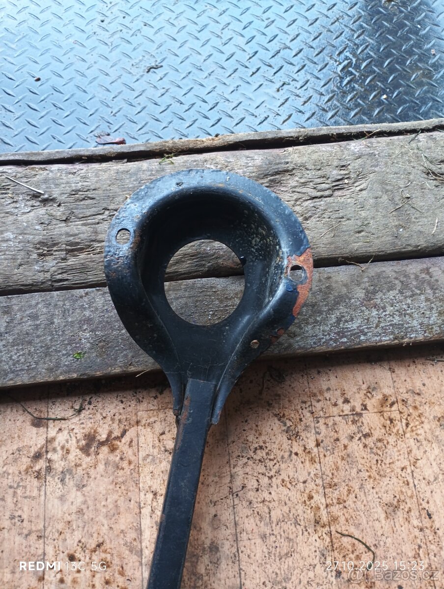 Přední rozpěrka Felicie - 3